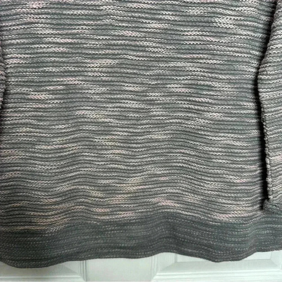 H&M Marled Sweatshirt Pullover Grey & Pink Size Medium - Picture 7 of 16